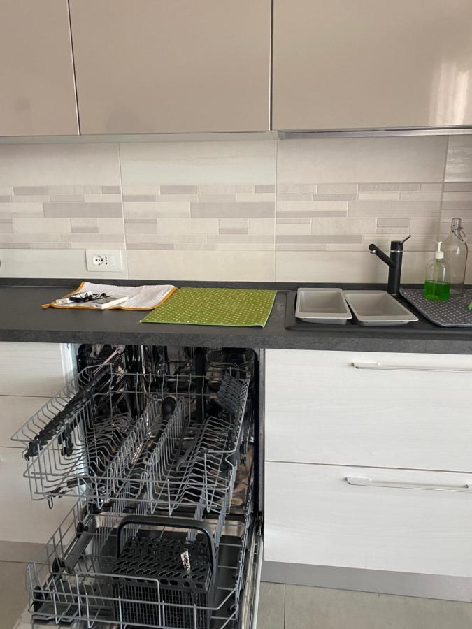 Dream House Apartment Limena Bagian luar foto